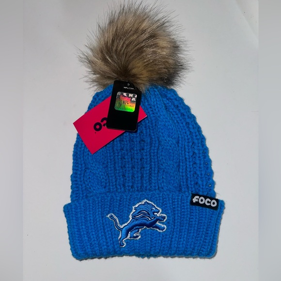 Women’s NFL Detroit Lions Faux Fur Pom Beanie Hat - Picture 2 of 3